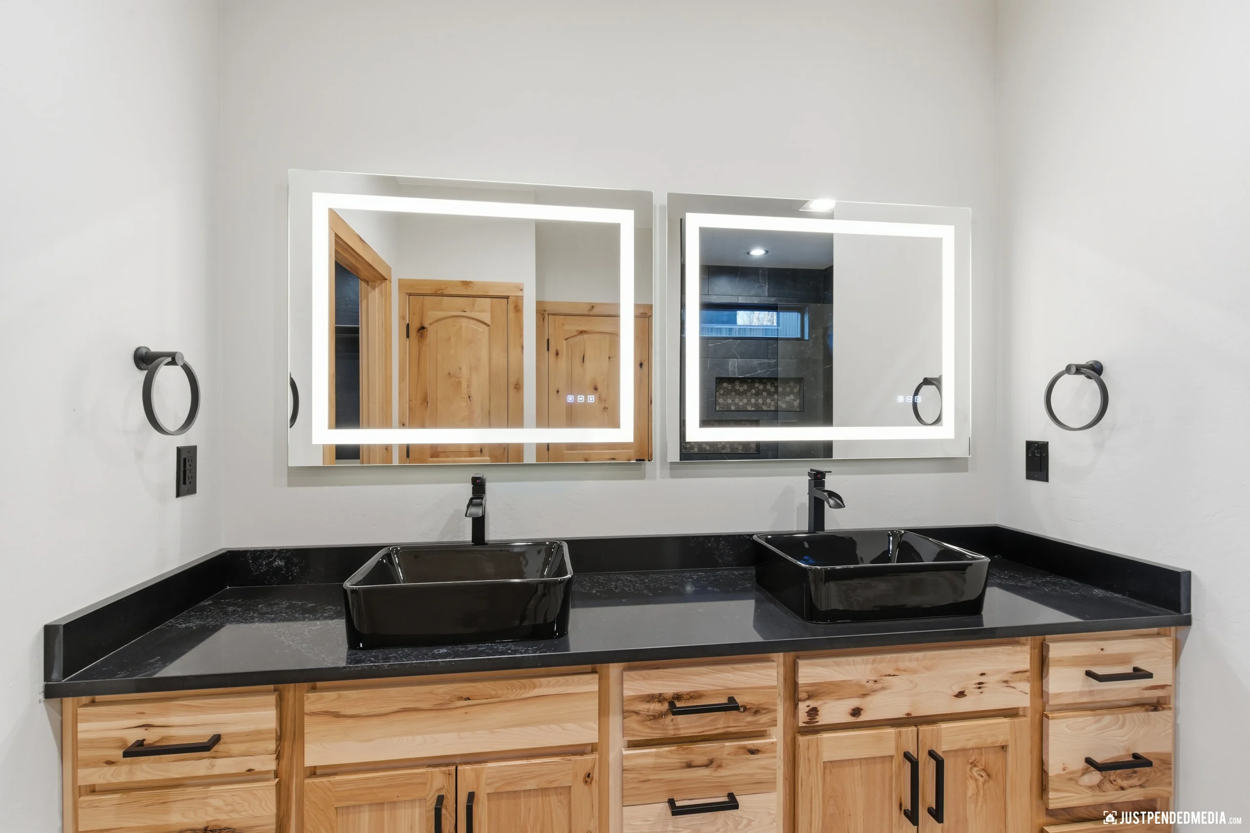 31-DSC07358-watermarked